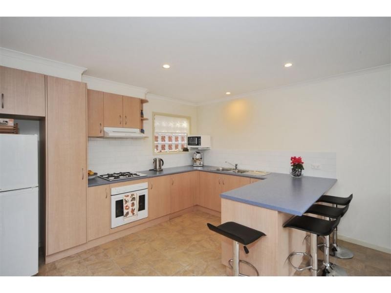 2/7 Allingham Street, Golden Square VIC 3555