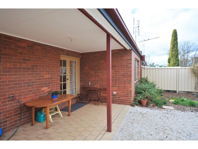 2/7 Allingham Street, Golden Square VIC 3555