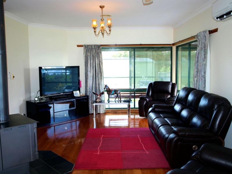 111 Doolan Crescent, Heathcote VIC 3523