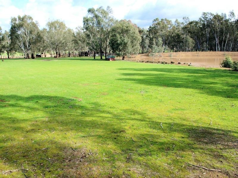 111 Doolan Crescent, Heathcote VIC 3523