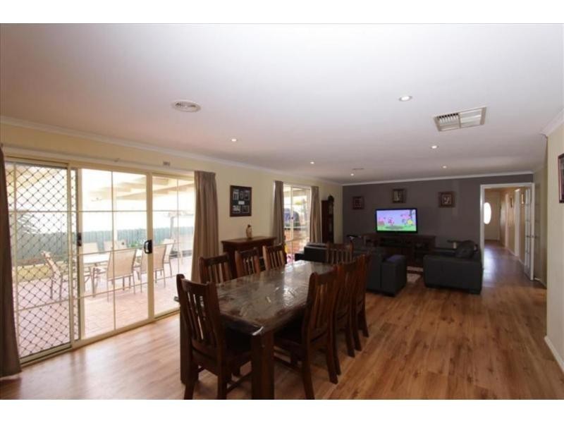 24 Aspera Way, Kangaroo Flat VIC 3555