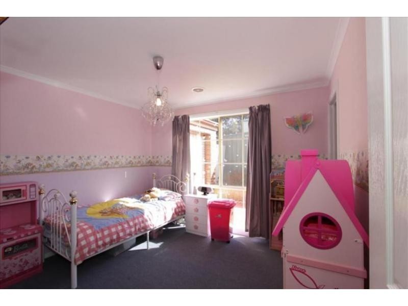 24 Aspera Way, Kangaroo Flat VIC 3555
