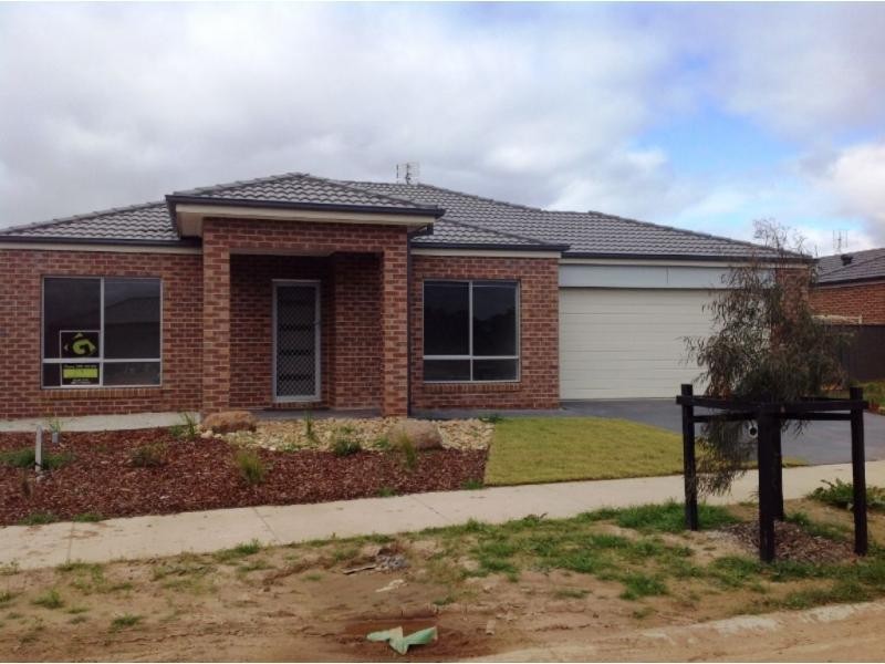 12 Erindale Way, Marong VIC 3515