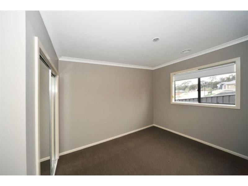 27 Bentley Terrace, Quarry Hill VIC 3550