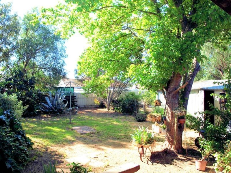 26 Mitchell Street, Heathcote VIC 3523
