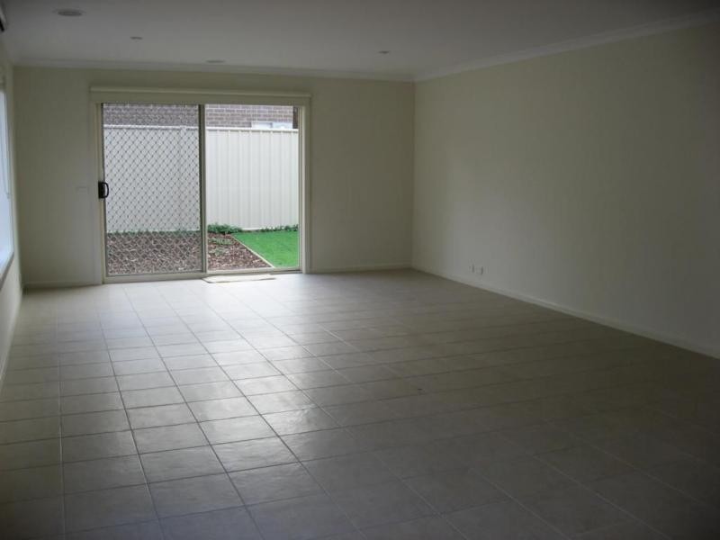 100 Bassett Drive, Strathfieldsaye VIC 3551