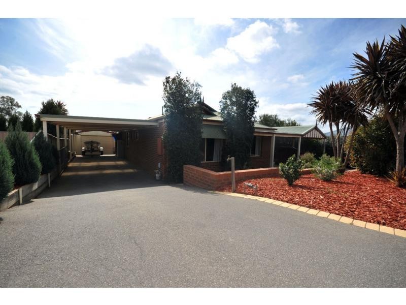 7 Seventh Hill Court, White Hills VIC 3550