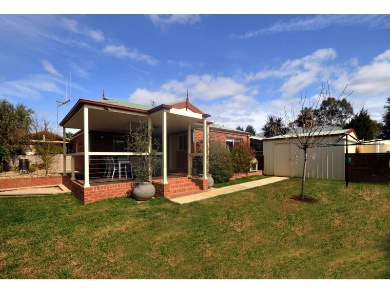 7 Seventh Hill Court, White Hills VIC 3550