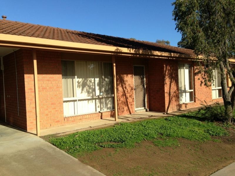 2/15 Paterson Street, Spring Gully VIC 3550