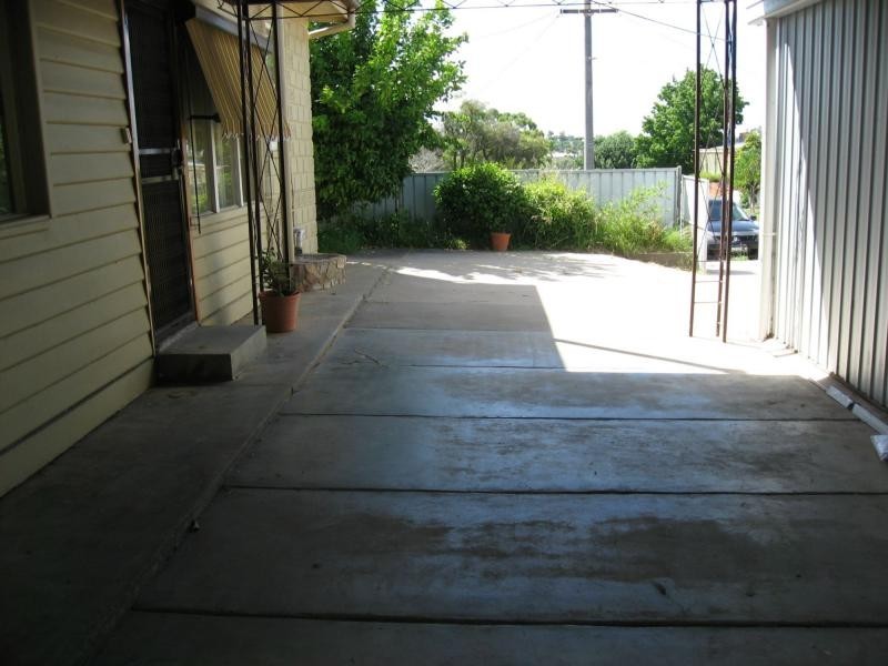 18 Robinson Street, Long Gully VIC 3550