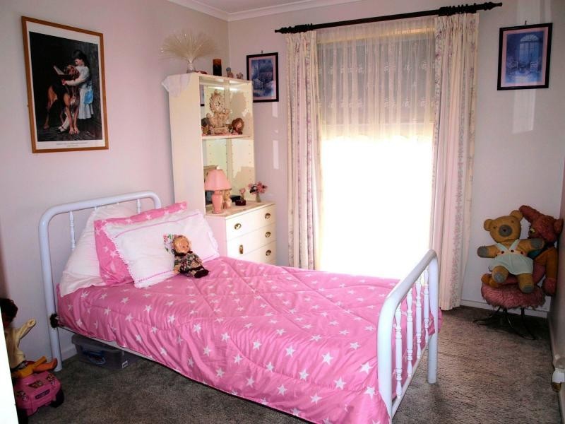 42 Ross Street, Heathcote VIC 3523