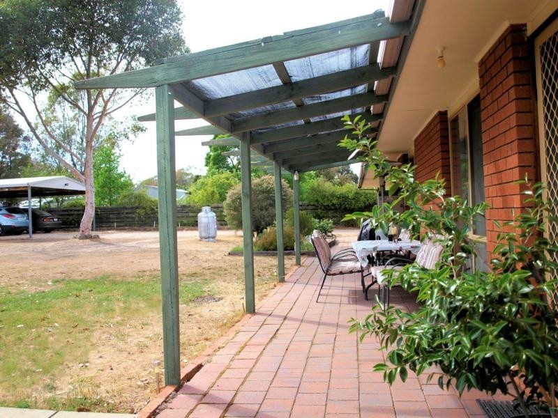 42 Ross Street, Heathcote VIC 3523