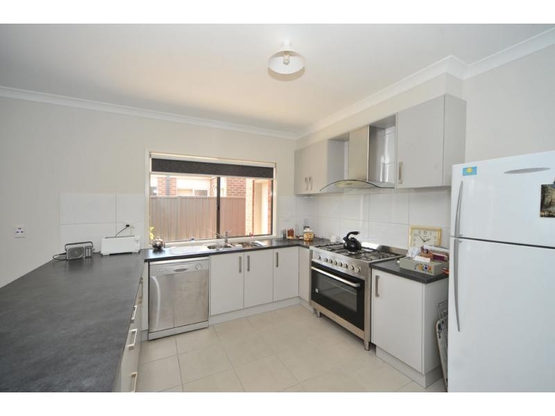 2 Peninsula Drive, Eaglehawk VIC 3556