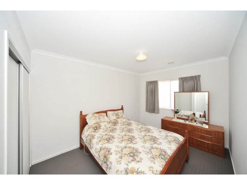 2 Peninsula Drive, Eaglehawk VIC 3556