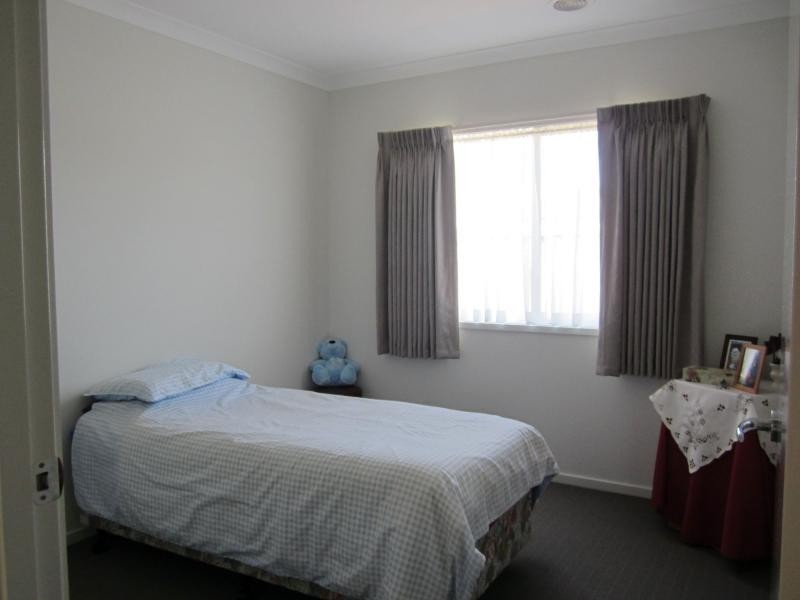 2 Peninsula Drive, Eaglehawk VIC 3556