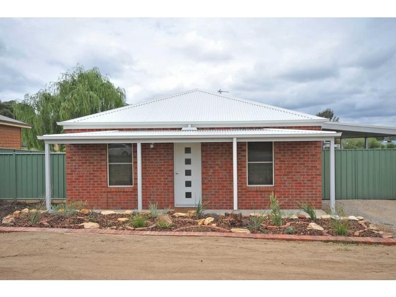 24 Leslie Street, Eaglehawk VIC 3556
