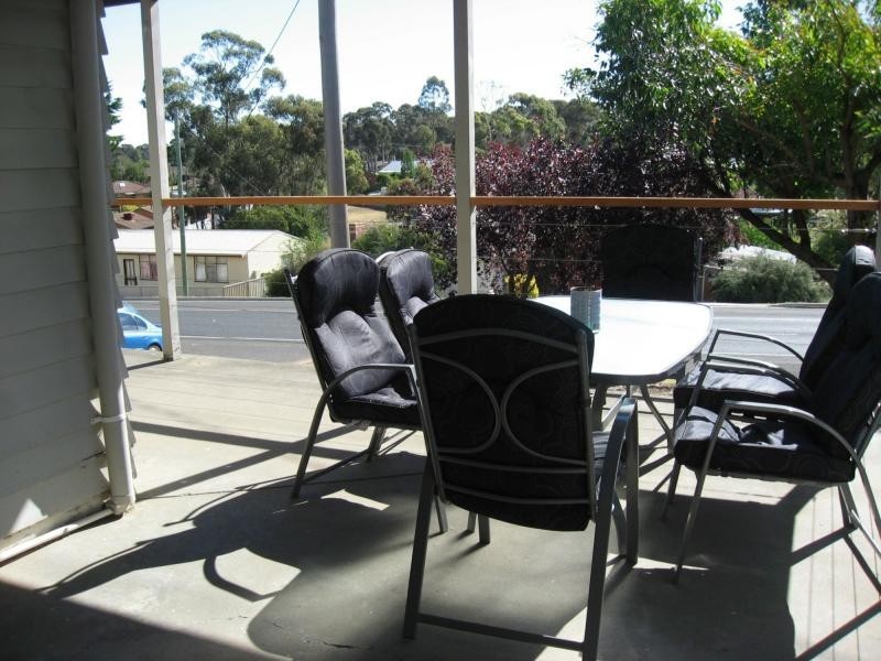 18 Specimen Hill Road, Golden Square VIC 3555