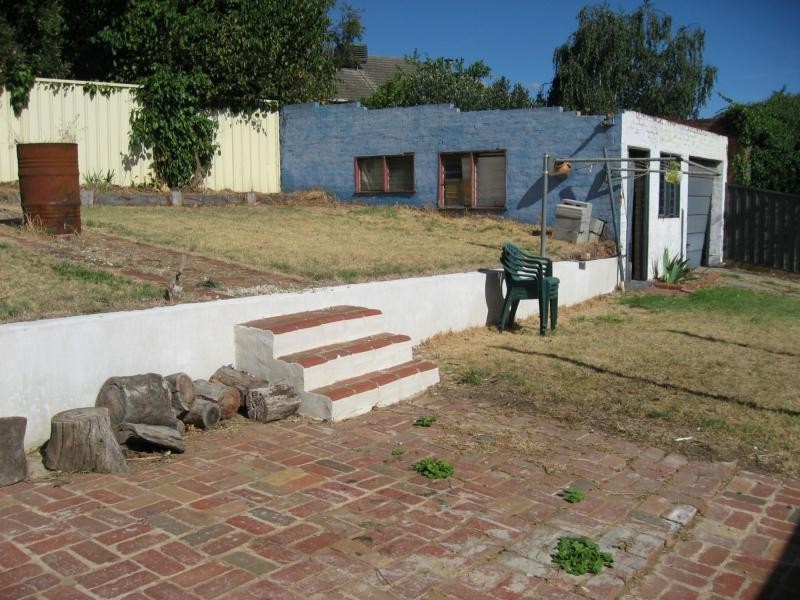 18 Specimen Hill Road, Golden Square VIC 3555