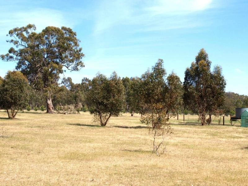 97 Dealba Road, Heathcote VIC 3523