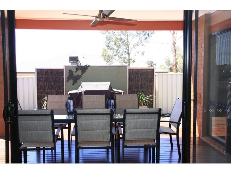 23 Ambrosia Rise, Epsom VIC 3551