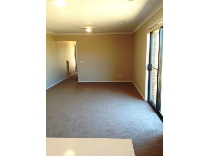 16 Caulfield Drive, Ascot VIC 3551