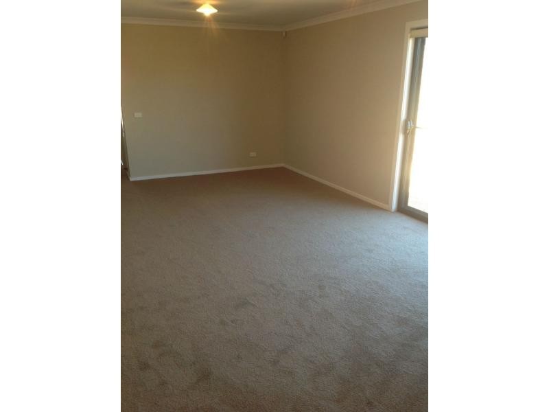 16 Caulfield Drive, Ascot VIC 3551