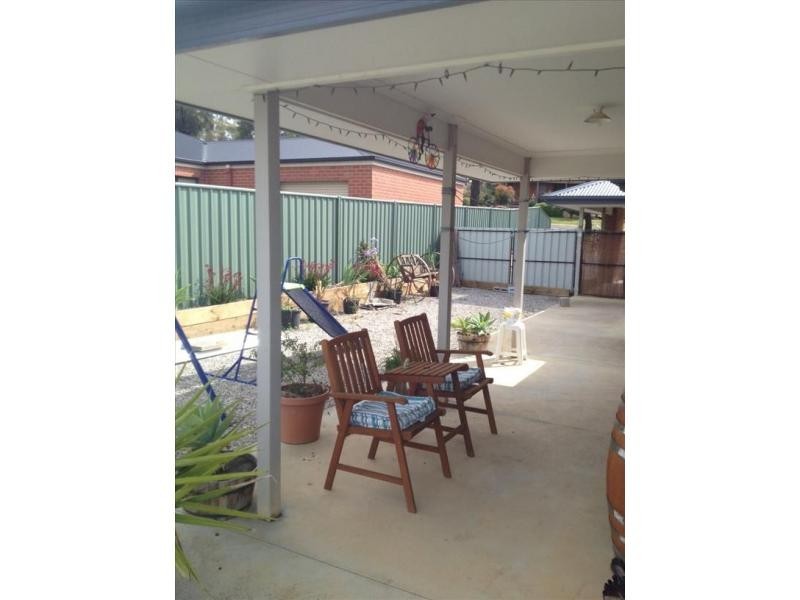 93 Mistletoe Street, Golden Square VIC 3555