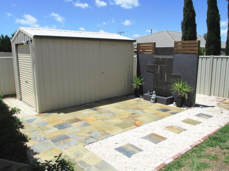 15 Cooba Drive, Epsom VIC 3551