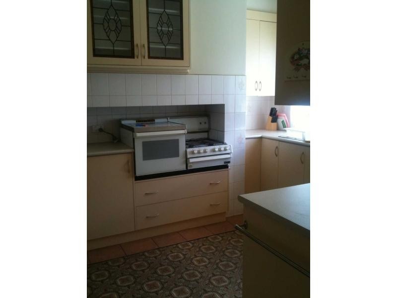 13 Theodore Street, Flora Hill VIC 3550