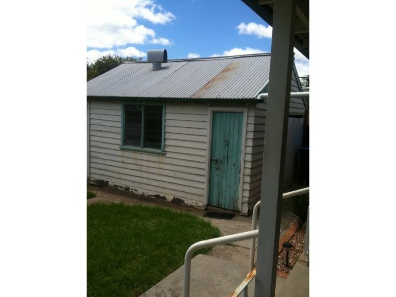 13 Theodore Street, Flora Hill VIC 3550