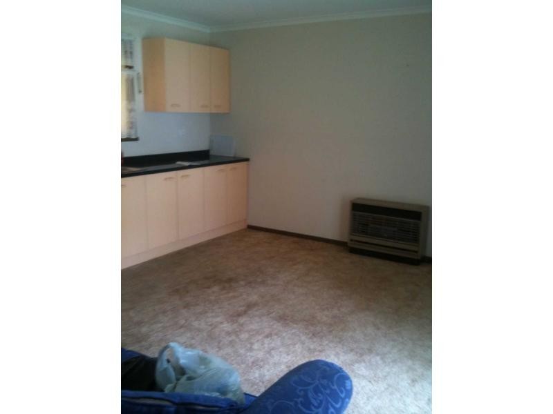 13 Theodore Street, Flora Hill VIC 3550