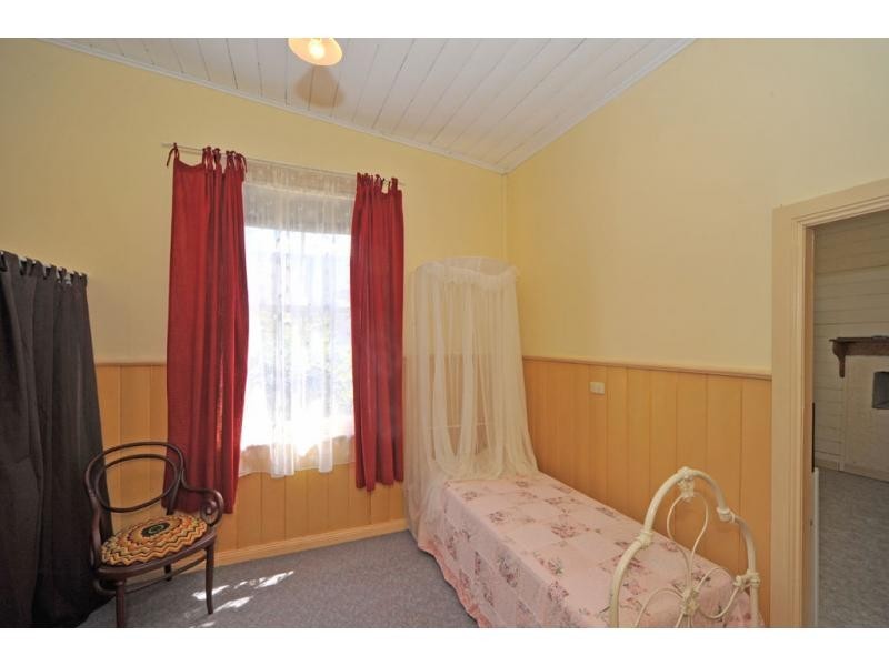 32 Peg Leg Road, Eaglehawk VIC 3556