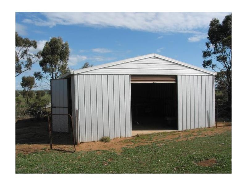 1 Buckrabanyule North Road, Charlton VIC 3525