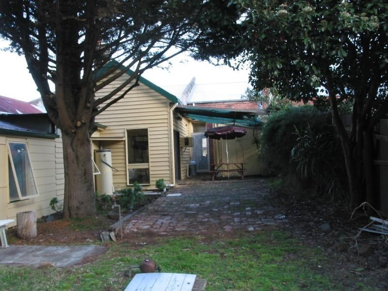 82 Bell Street, Penshurst VIC 3289