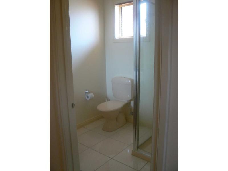 4/6 Friswell Avenue, Flora Hill VIC 3550
