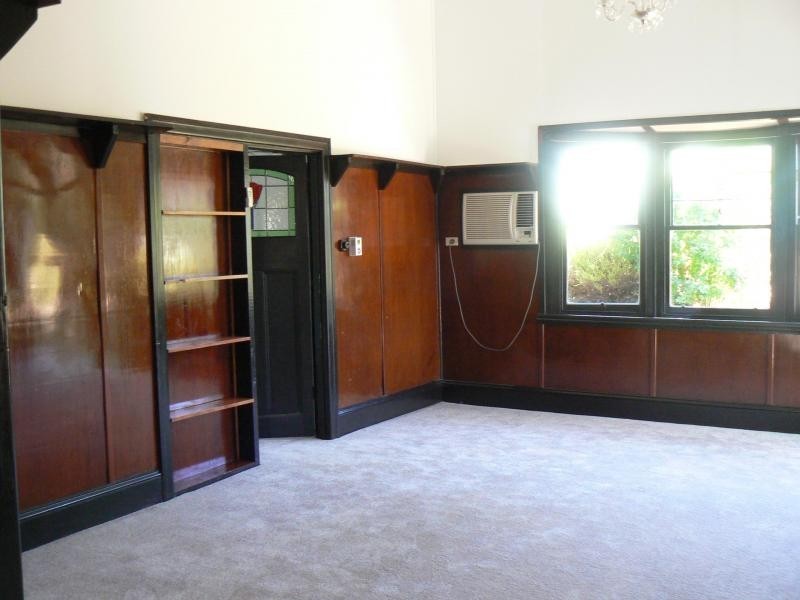 17 Harkness Street, Quarry Hill VIC 3550