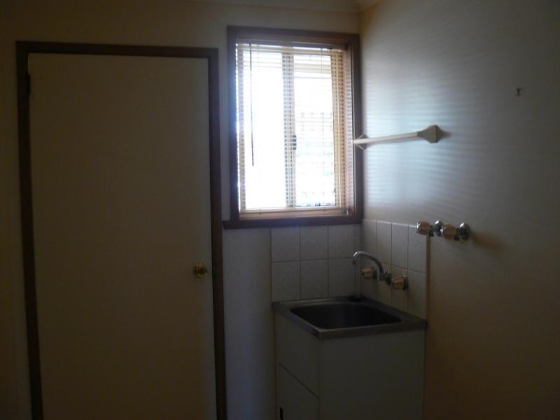 16 Lukin Crescent, Kangaroo Flat VIC 3555