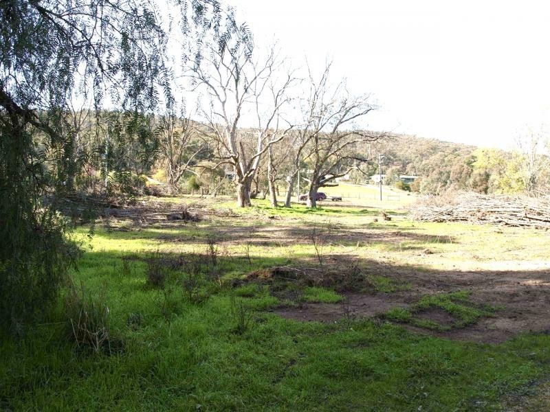 9 Caldwell Street, Heathcote VIC 3523