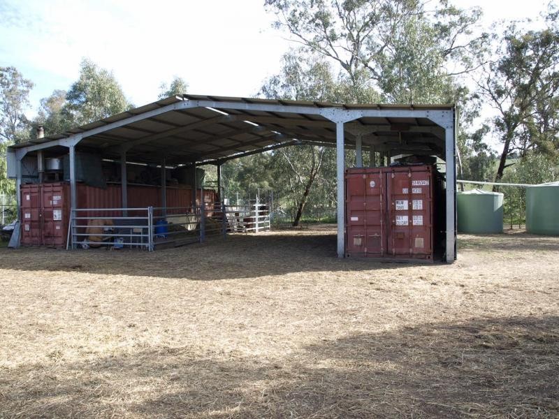 18A & 18B Safstroms Lane, Heathcote VIC 3523