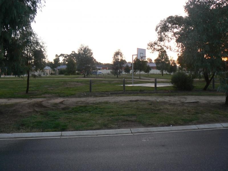 14 Botanical Drive, Epsom VIC 3551