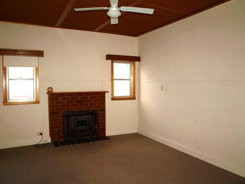 21 Hospital Street, Heathcote VIC 3523