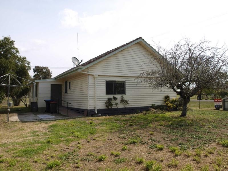 72 Wright Street, Heathcote VIC 3523
