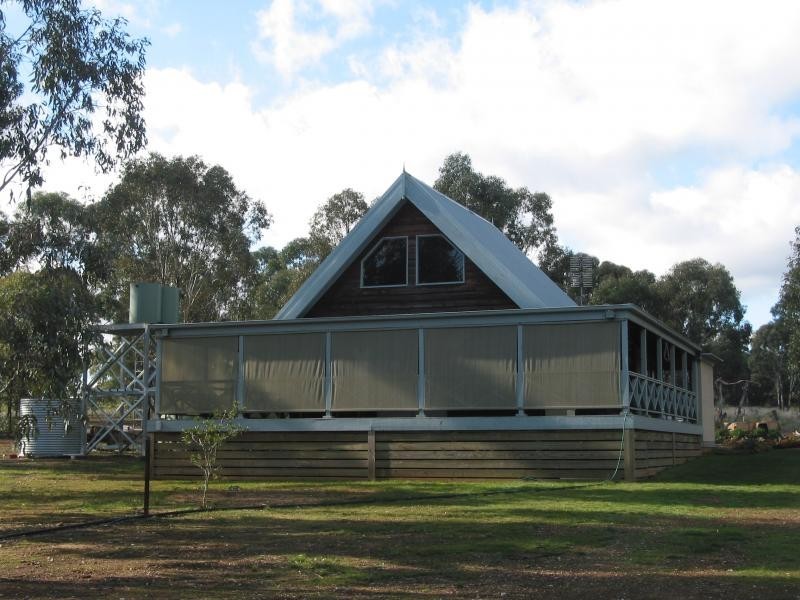 332 Wheelhouse Road, Inglewood VIC 3517