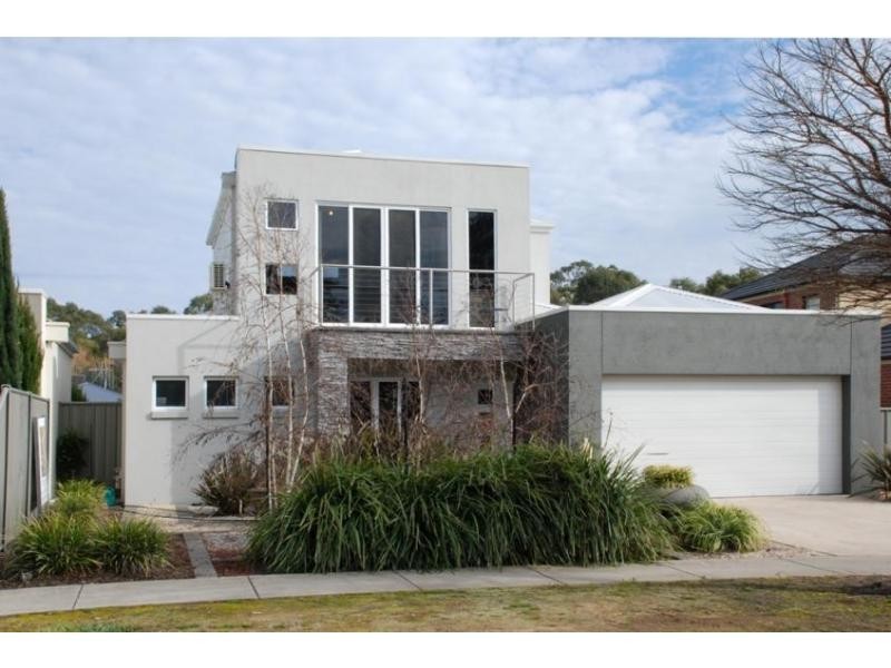 6 The Boulevard, Bendigo VIC 3550