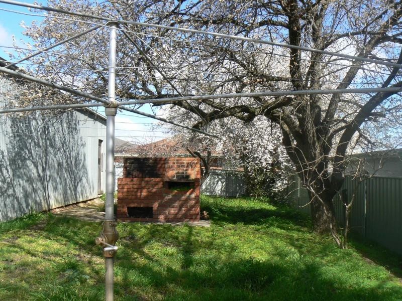 8 Houlahan Street, Flora Hill VIC 3550