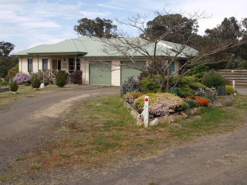 49 Horsburgh Court, Heathcote VIC 3523