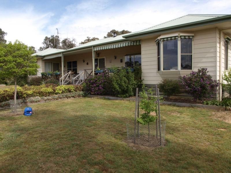 49 Horsburgh Court, Heathcote VIC 3523