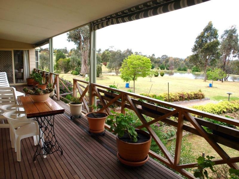 49 Horsburgh Court, Heathcote VIC 3523