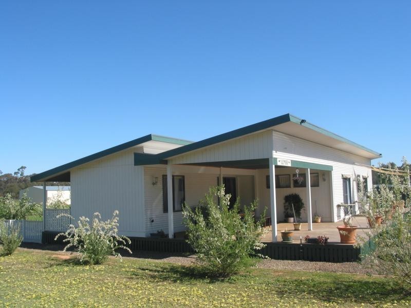 54 Middle Road, Dunolly VIC 3472
