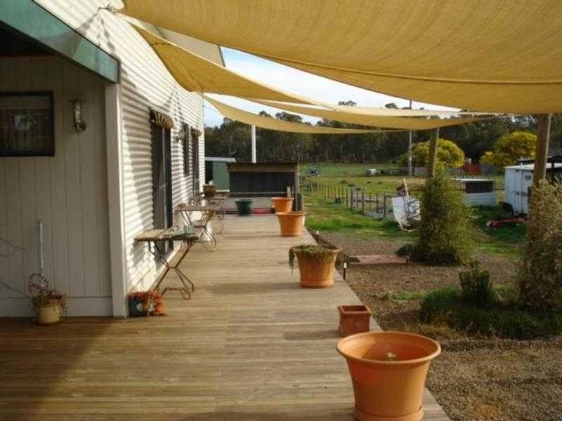 54 Middle Road, Dunolly VIC 3472